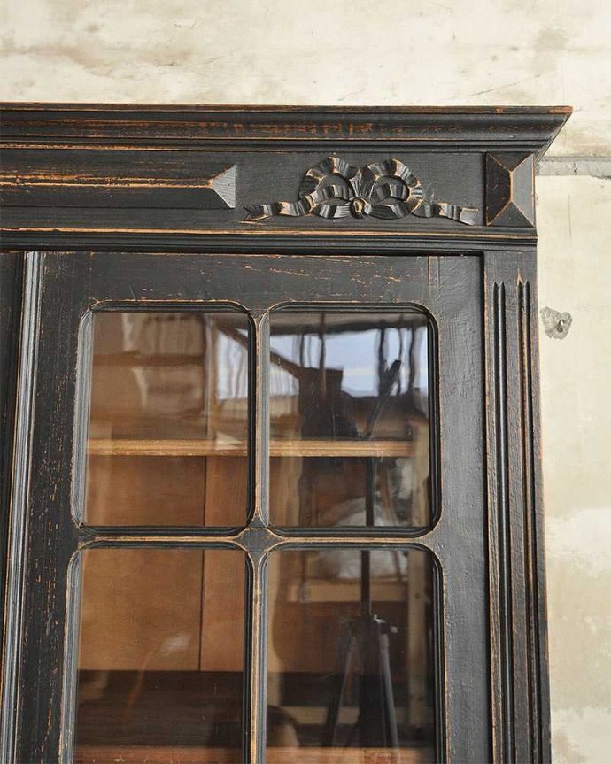 アンティークのキャビネット アンティーク家具 クールなカラーのアンティーク家具、大人のためのフレンチガラスキャビネット。ガラスは当時のものです。(x-1008-f)