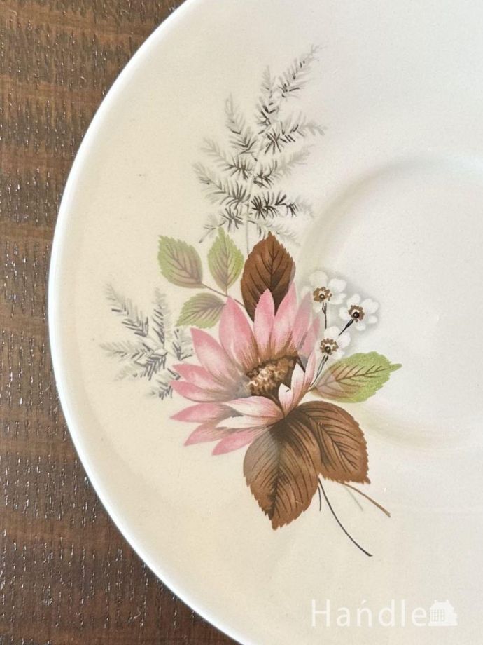 英国アンティークのおしゃれな食器