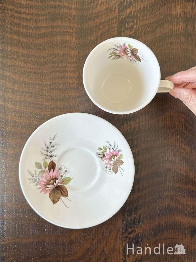 イギリスのカップ&ソーサー