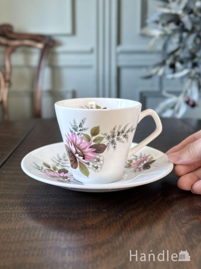 アンティークのカップ&ソーサー