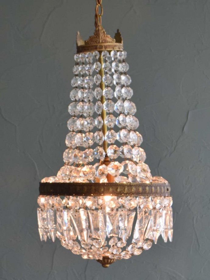 シャンデリアの灯り