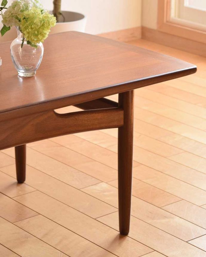 G-PLAN(Gプラン)　アンティーク家具　G-planのオシャレなヴィンテージ家具、北欧スタイルのセンターテーブル。クールな表情の中に感じられるぬくもり･･･ヴィンテージの家具は一見クールな表情。(x-1028-f)