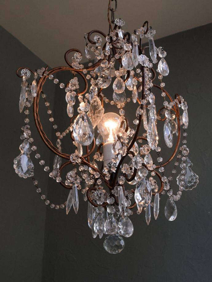 シャンデリアの灯り