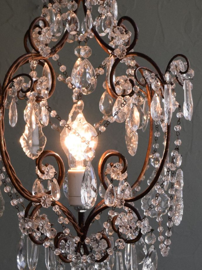 アンティークのシャンデリア