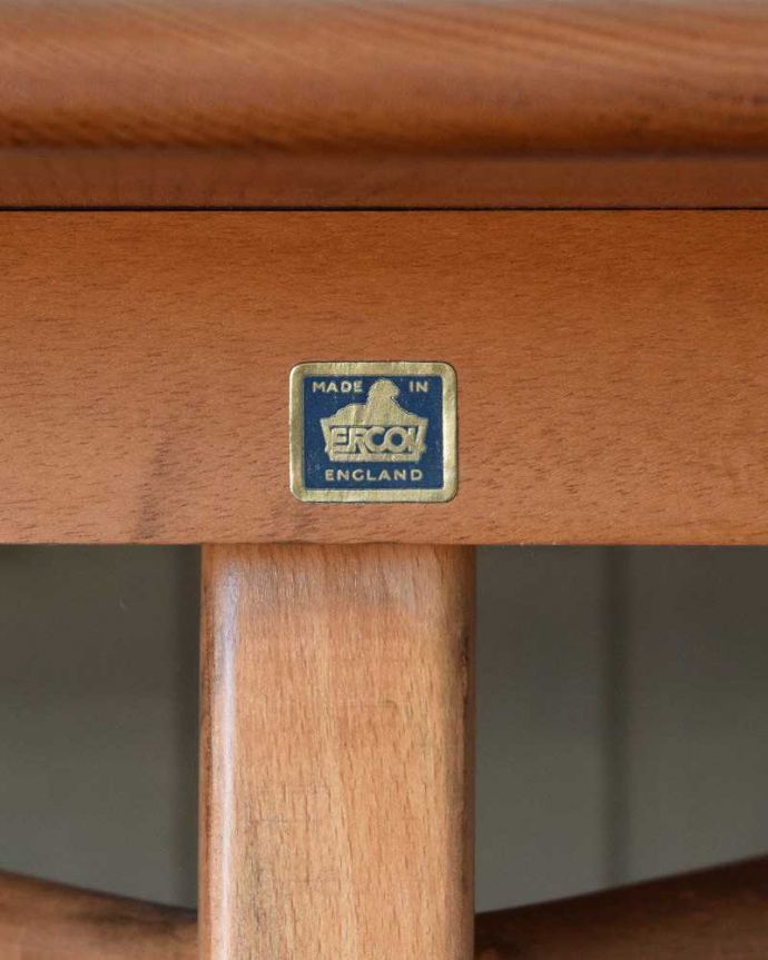 アーコールの家具　アンティーク家具　アーコールのダイニングテーブルにピタッとくっつくアンティークエンドテーブル。。(x-1033-f)