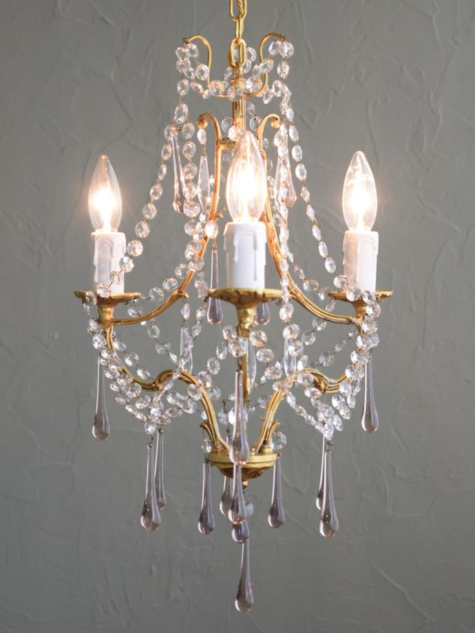 シャンデリアの灯り