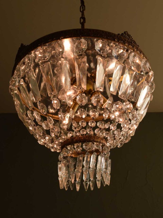 アンティークシャンデリアの特別感