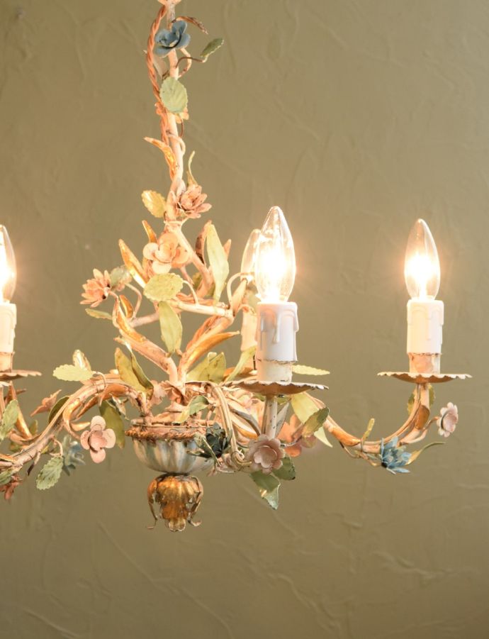 アンティークのシャンデリア