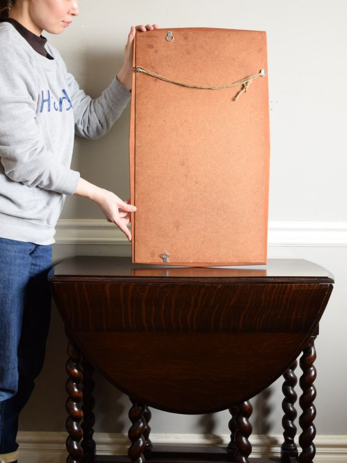 アンティークの鏡の裏