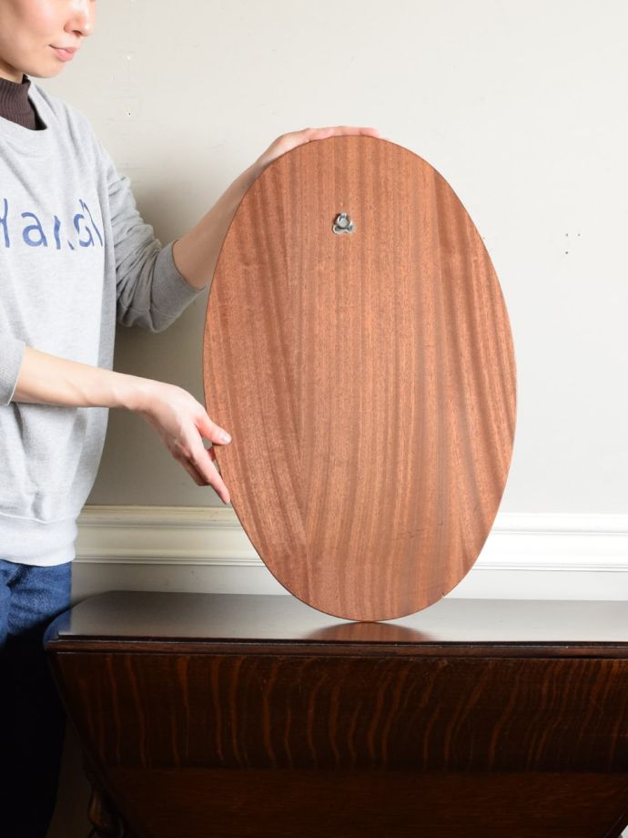 アンティークの鏡の裏