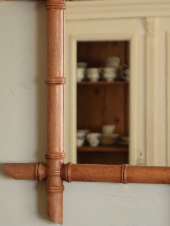 アンティークミラーの木の装飾