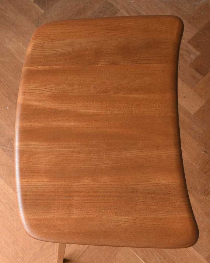 アーコールの家具　アンティーク家具　アーコールのダイニングテーブルの継ぎ足し用のエンドテーブル（サイドテーブル）。やっぱり気になる天板の仕上げ方テーブルの主役はやっぱり天板。(x-1058-f)