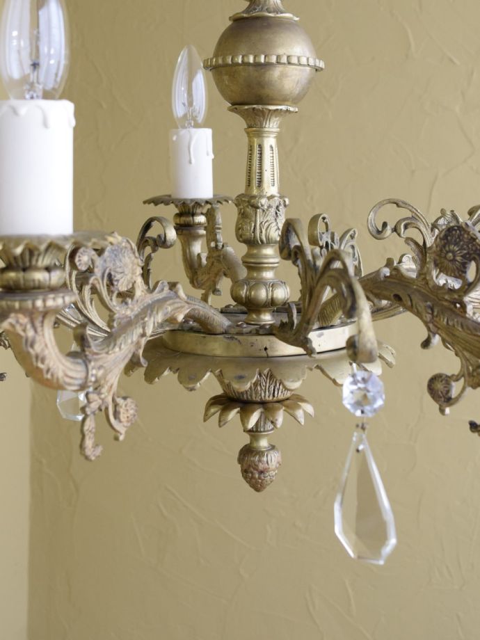 シャンデリアのパーツ