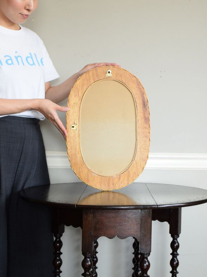 アンティークの鏡の裏