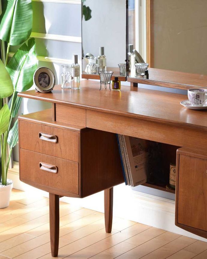 アンティーク 家具 ドレッシングチェスト Gプラン イギリス 英国 114A アンティーク 家具 ドレッシングチェスト 英国 ドレッサー ビンテージ