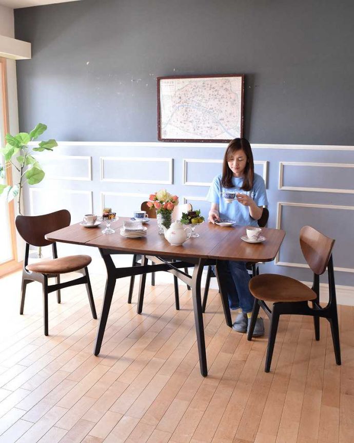 アンティークのテーブル　アンティーク家具　G-planのバタフライテーブル、北欧ヴィンテージ家具（伸張式ダイニングテーブル）。スッキリとした北欧スタイルのバタフライテーブル。(x-1131-f)