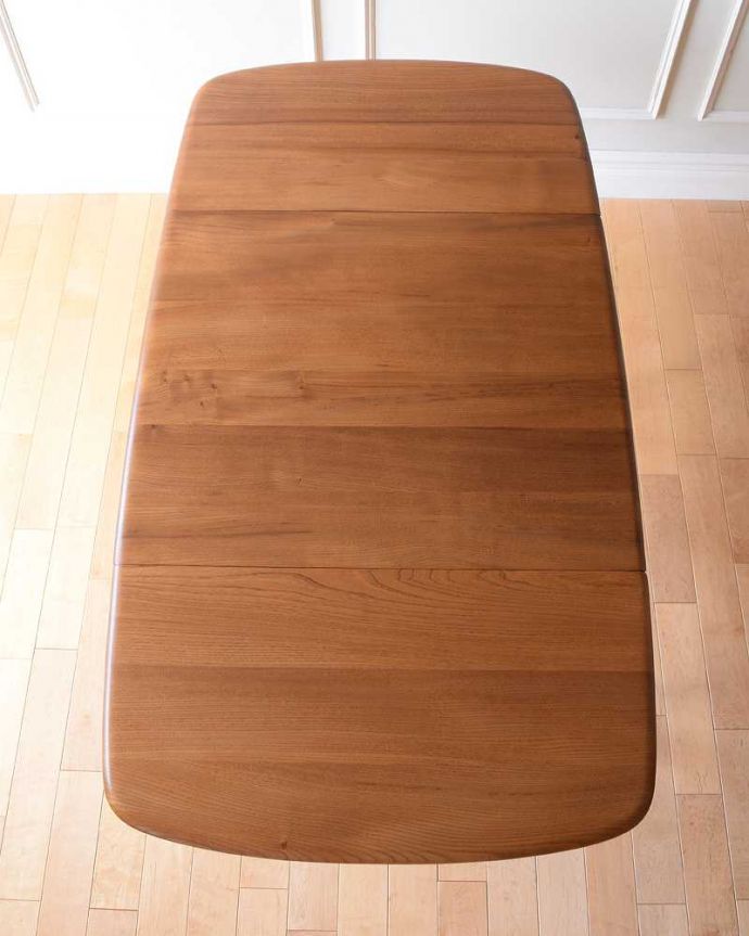 アーコールの家具　アンティーク家具　３パターンのサイズ展開可能、アーコール社のヴィンテージドロップリーフテーブル。やっぱり気になる天板の仕上げ方テーブルの主役はやっぱり天板。(x-1230-f)