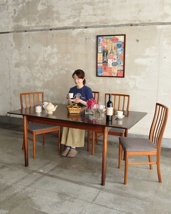 アンティークのテーブル アンティーク家具 シンプルなカッコよさ北欧スタイルのヴィンテージ家具、マッキントッシュ エクステンションテーブル。スマートなデザインが人気のヴィンテージテーブルシンプルなデザインだから、どんなインテリアにも似合っちゃう所が人気のヒミツ。(x-1239-f)