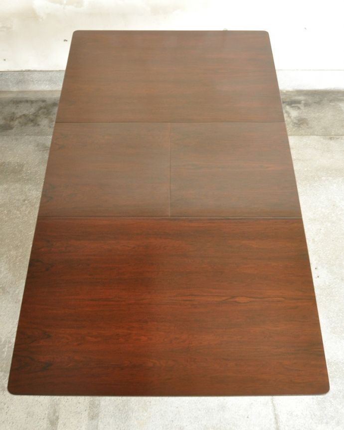 アンティークのテーブル アンティーク家具 シンプルなカッコよさ北欧スタイルのヴィンテージ家具、マッキントッシュ エクステンションテーブル。天板もピカピカにお直ししました。(x-1239-f)