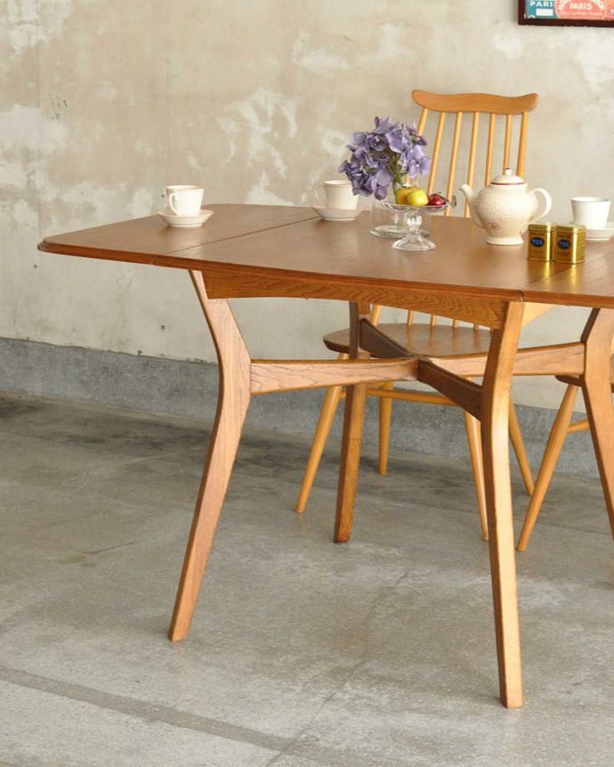 北欧ヴィンテージ家具、G-planのバタフライテーブル（伸張式ダイニング