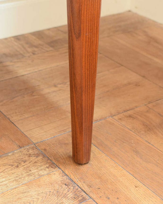 ビンテージ家具の脚