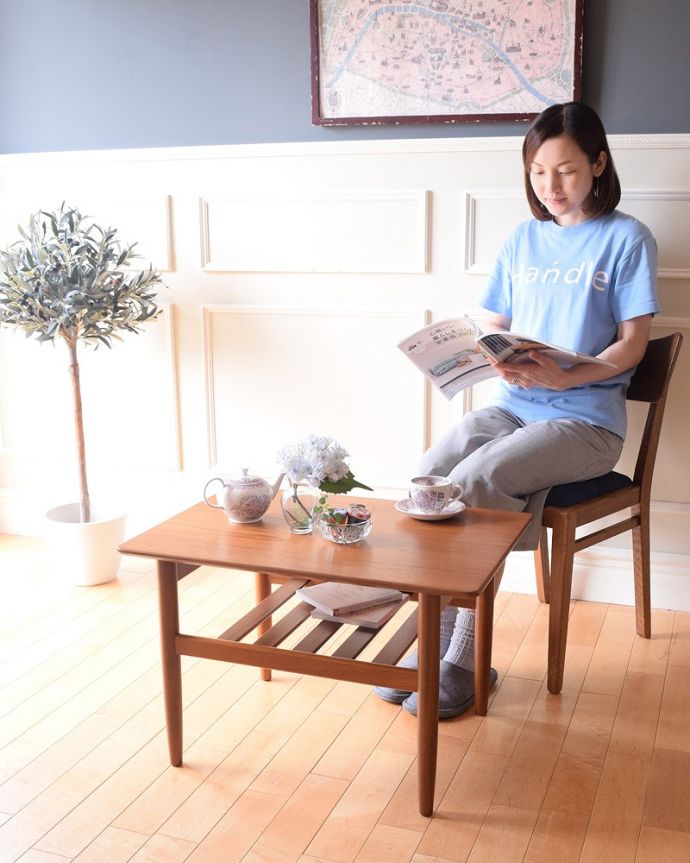 G-PLAN(Gプラン)　アンティーク家具　北欧系のヴィンテージ家具、G-planの棚が付いた便利なコーヒーテーブル 。スマートなカッコよさが人気のヒミツ北欧デザインのコーヒーテーブルは見た目のカッコよさと、どんなお部屋にも似合っちゃうシンプルなデザインが人気です。(x-1275-f)