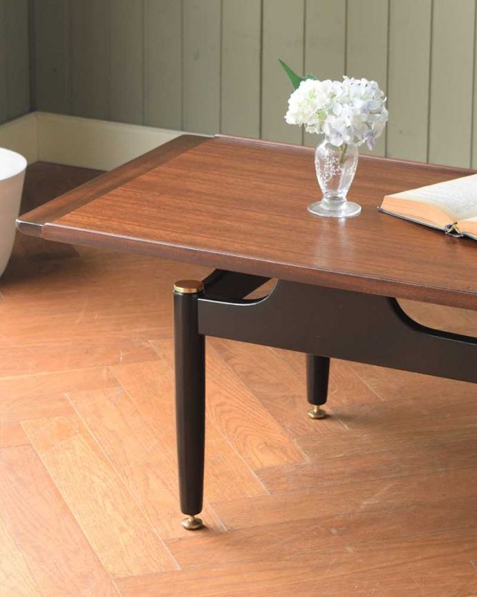 G-PLAN(Gプラン)　アンティーク家具　トラー＆ブラック（Tola＆Black）のヴィンテージ家具、G-planのコーヒーテーブル。クールな表情の中に感じられるぬくもり･･･ヴィンテージの家具は一見クールな表情。(x-1277-f)