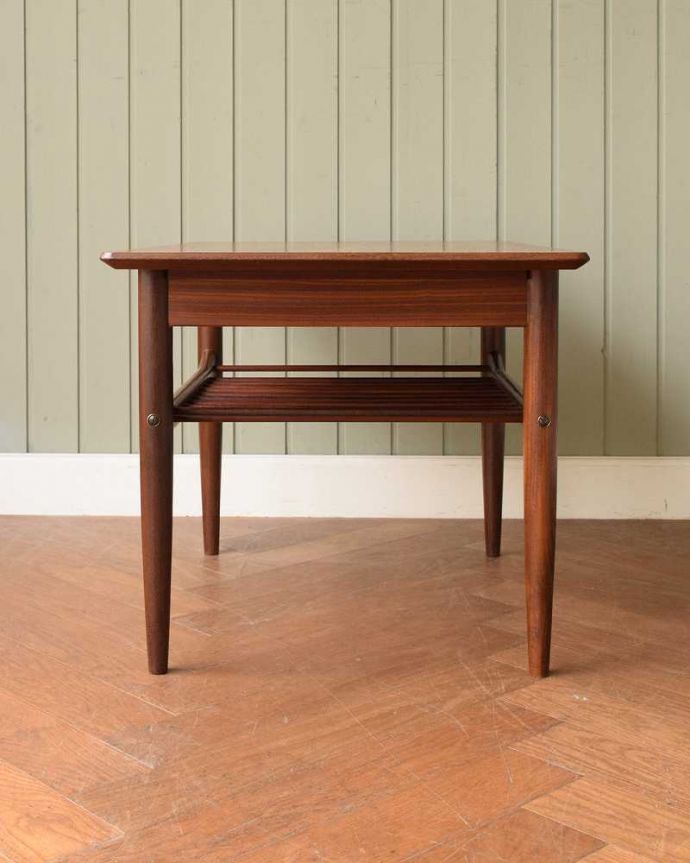 G-PLANのテーブルの側面