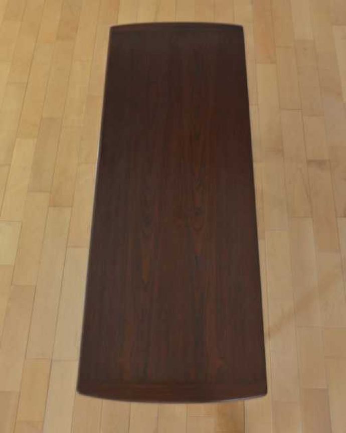 G-PLAN(Gプラン)　アンティーク家具　G-planのオシャレなヴィンテージ家具、北欧スタイルのセンターテーブル。上から見るとこんな感じ。(x-1289-f)