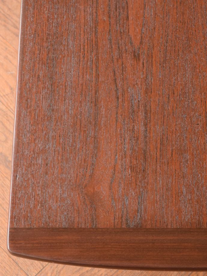 ヴィンテージ家具の天板