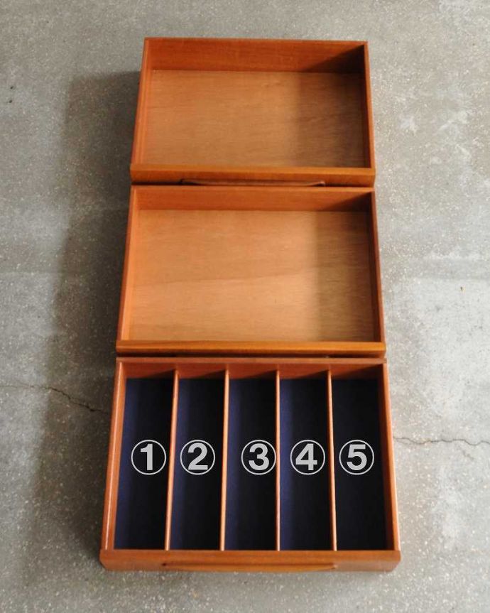 G-PLAN(Gプラン)　アンティーク家具　ヴィンテージの北欧インテリア、収納もたっぷりできるG-planのサイドボード(フレスコ)。キレイにお直ししました引き出しの中も修復の際、専門の職人がキレイにしました。(x-1291-f)