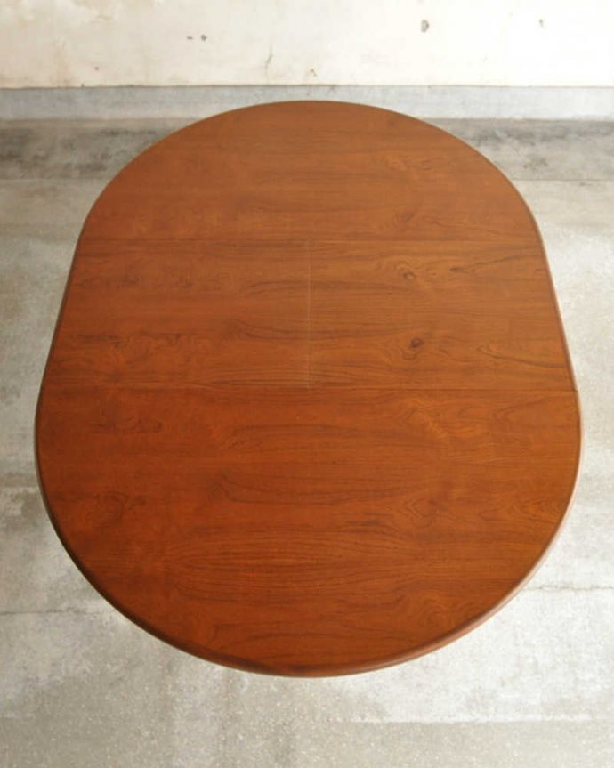 G-PLAN(Gプラン)　アンティーク家具　シンプルな北欧デザインのG-PLAN、フレスコの伸長式テーブル。天板もピカピカにお直ししました。(x-1306-f)