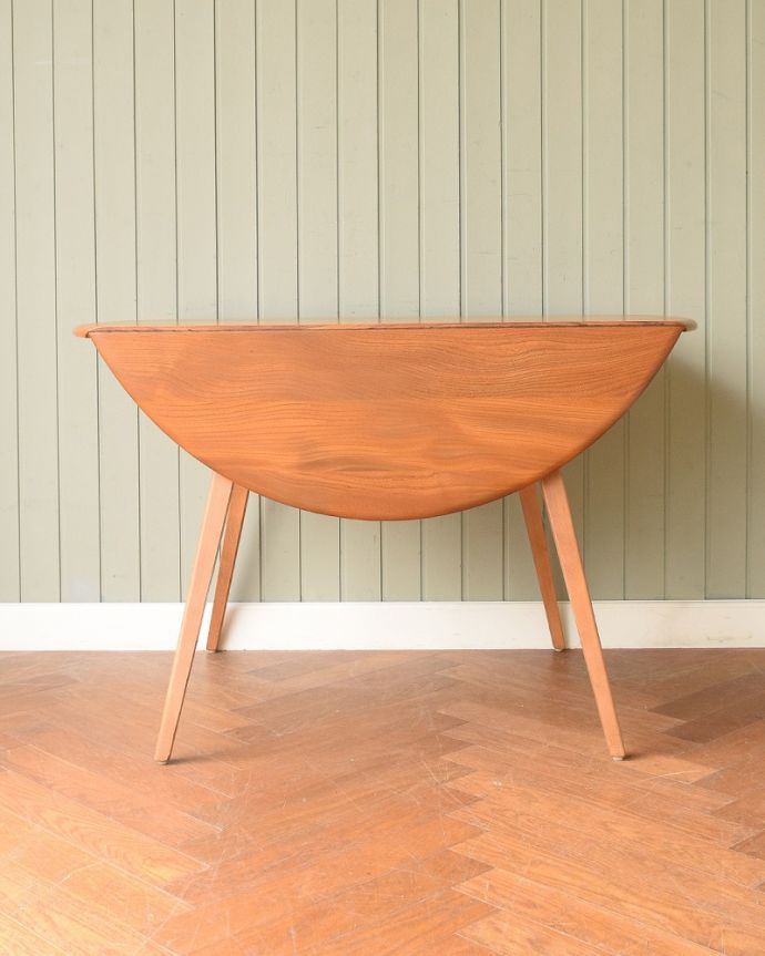 アーコールの家具　アンティーク家具　アーコール社のヴィンテージ家具、伸張式のドロップリーフテーブル(ERCOL) 。見え方が変わります。(x-1318-f)