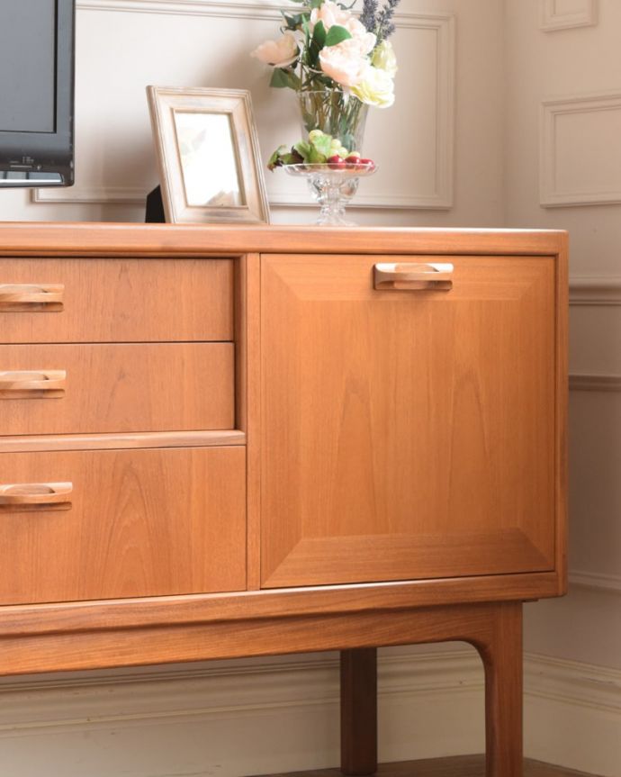 G-planのヴィンテージ家具、北欧スタイルに似合うシエラのサイドボード