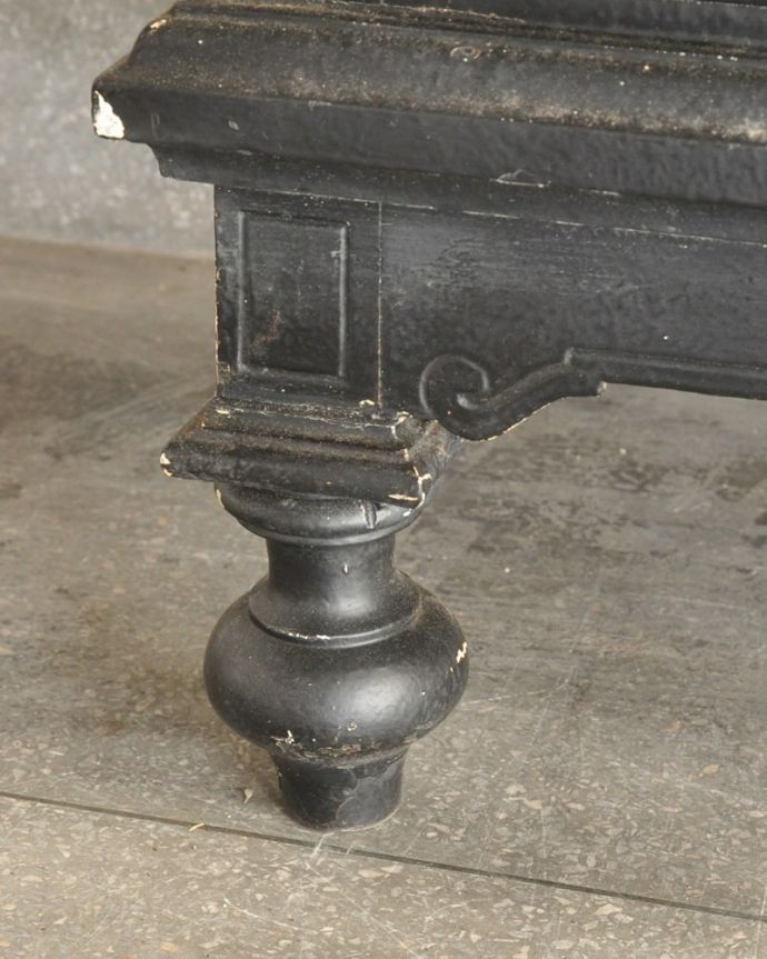 フランスのシャビーシックなアンティーク家具、おしゃれなガラス