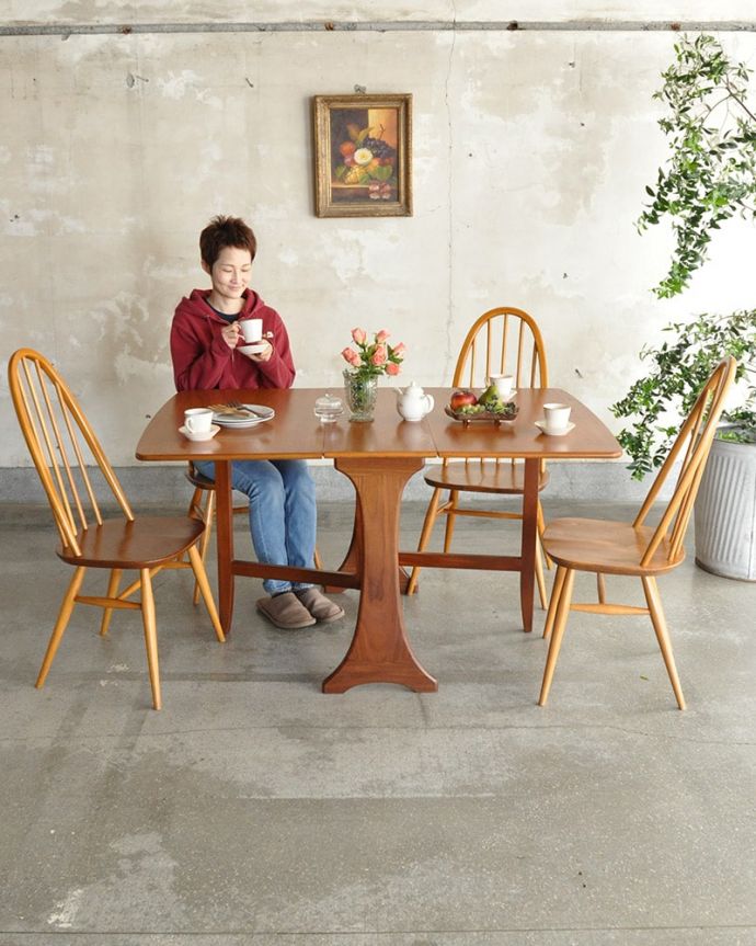 G-PLAN(Gプラン) アンティーク家具 G-planのヴィンテージ家具、伸長式で便利なゲートレッグテーブル 。使い方に合わせて3通りで使えるアンティークの定番アンティーク家具の定番テーブルと言えばゲートレッグテーブル。(x-1331-f)