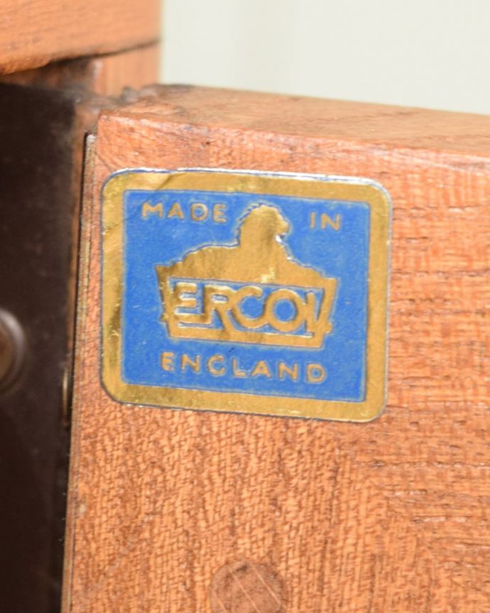 アーコールの家具　アンティーク家具　サイドボード　アーコール。ロゴステッカーが残っていました。(x-1340-f)