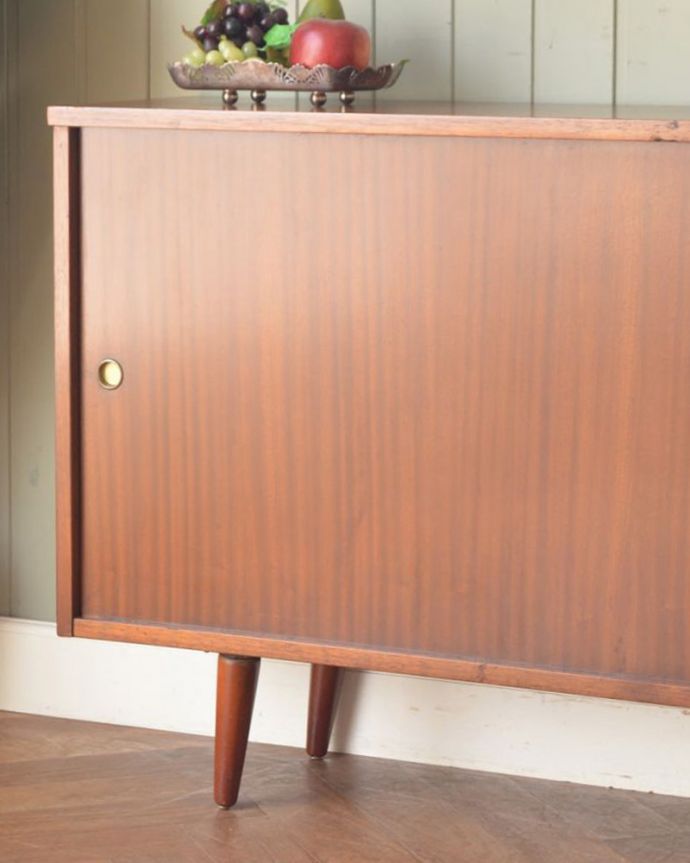 ビンテージキャビネットの扉