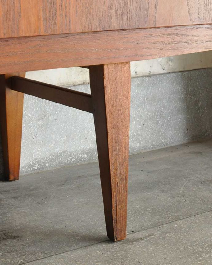 ビンテージ家具の脚