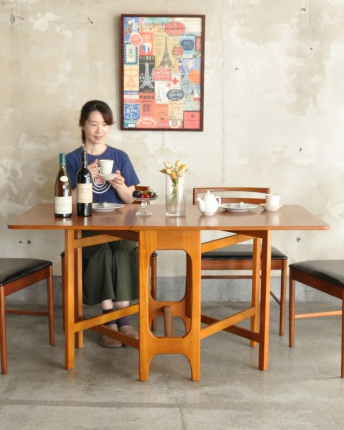 アンティークのテーブル　アンティーク家具　ゲートレッグテーブル　使い方に合わせて3通りで使えるアンティークの定番アンティーク家具の定番テーブルと言えばゲートレッグテーブル。(x-1373-f)