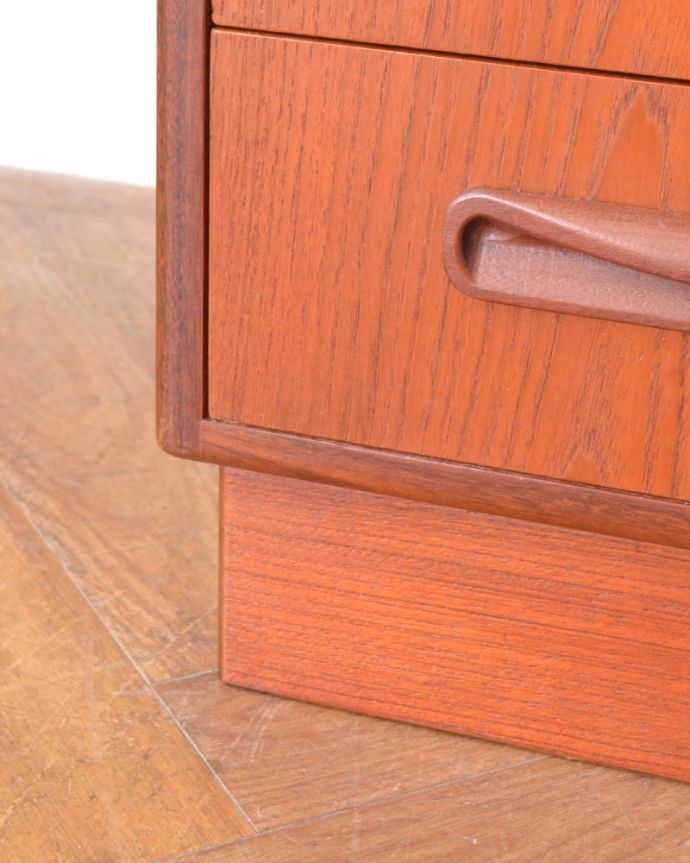 ビンテージ家具の脚