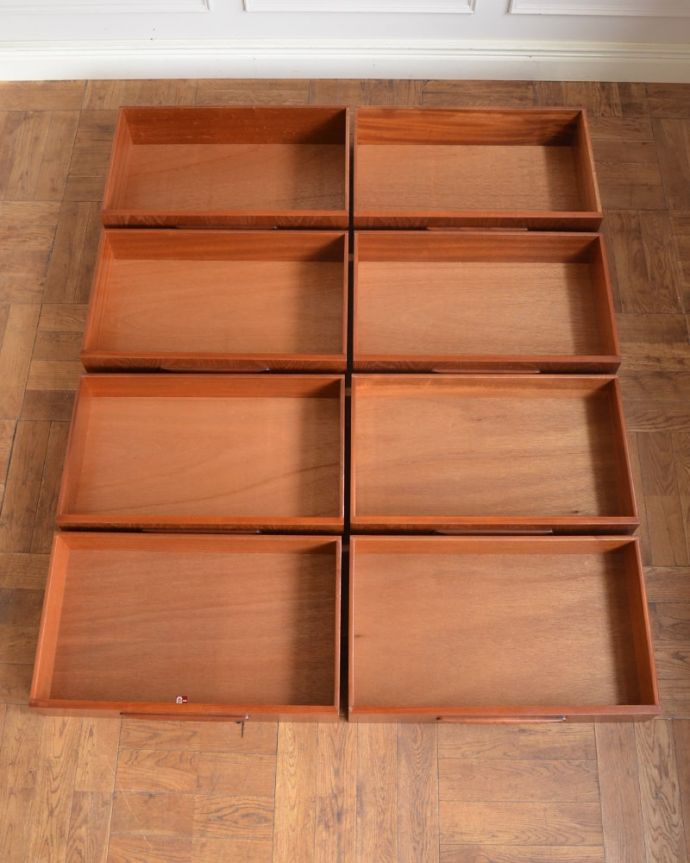 アンティークのチェスト　アンティーク家具　G-planチェスト(フレスコ)　引き出しの中もキレイに修復しました。(x-1375-f)