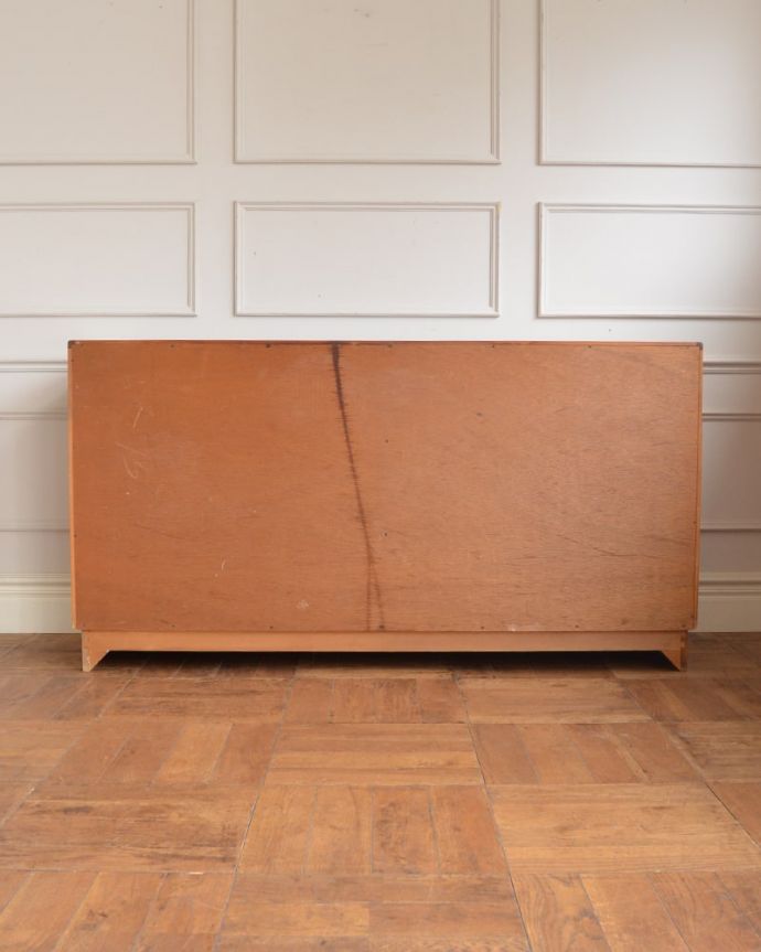 アンティークのチェスト　アンティーク家具　G-planチェスト(フレスコ)　修復してあるので後ろ姿もキレイです。(x-1375-f)