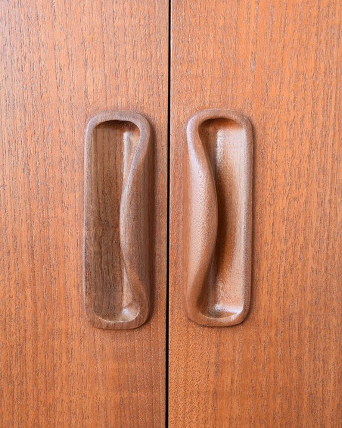 ビンテージ家具の木目