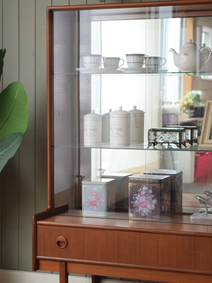 ビンテージキャビネットの扉