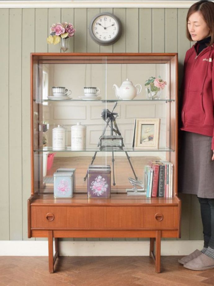 北欧スタイルのビンテージキャビネット