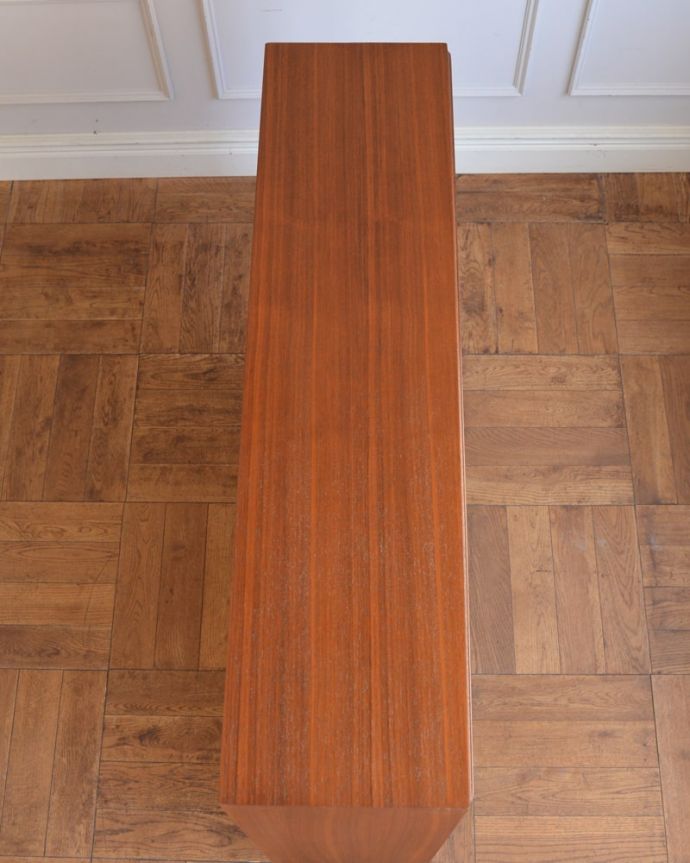 北欧キャビネットの天板