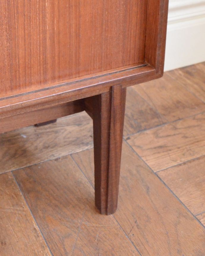 ビンテージ家具の脚