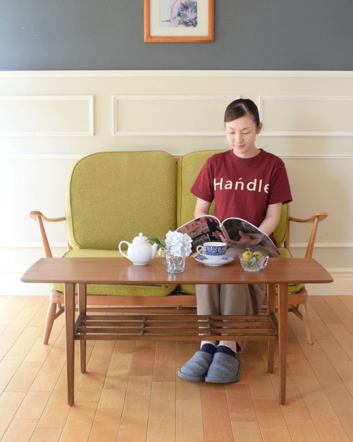 アンティークのテーブル アンティーク家具 ネイサンコーヒーテーブル スマートなカッコよさが人気のヒミツ北欧デザインのコーヒーテーブルは見た目のカッコよさと、どんなお部屋にも似合っちゃうシンプルなデザインが人気です。(x-1395-f)