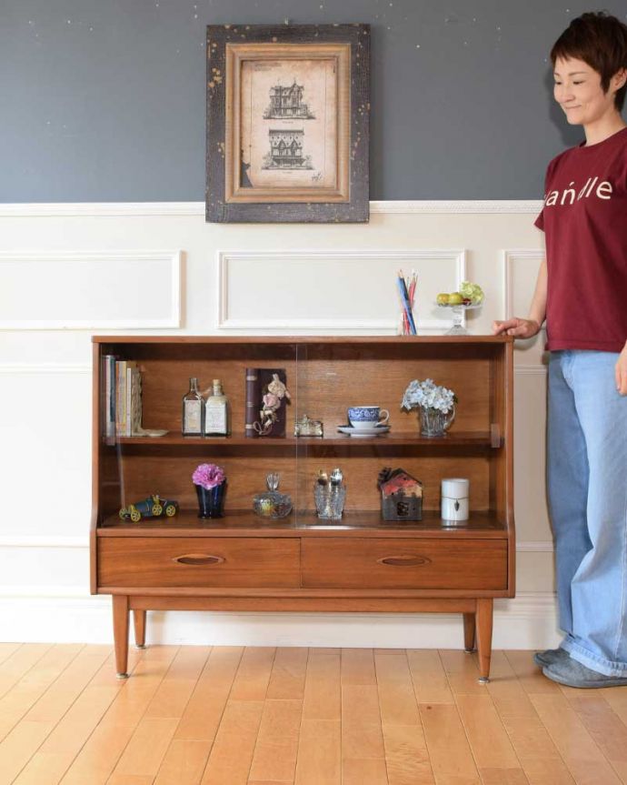 北欧スタイルのビンテージキャビネット